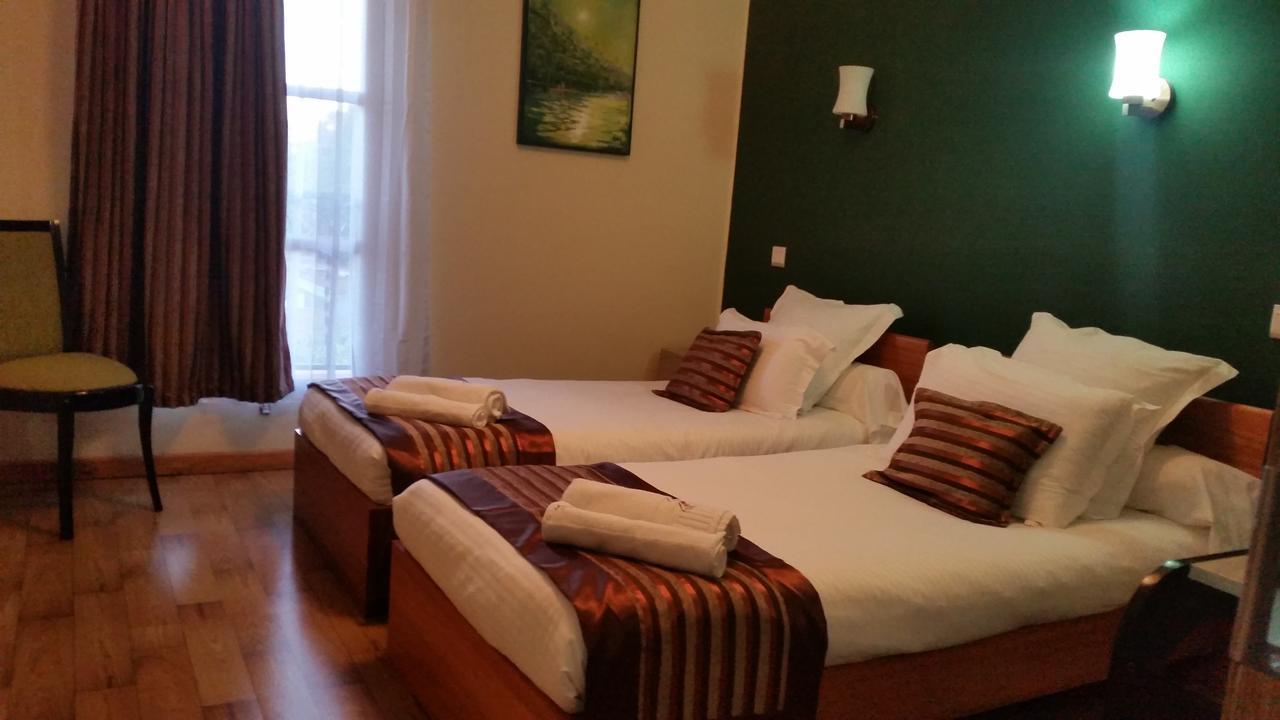 Anouk Hotel Антананариву Экстерьер фото